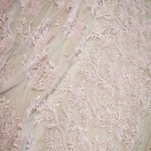 Вышивка на сетке с биссером (нежно-розовый)