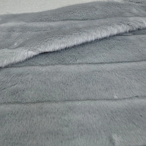 Гладкокрашенный "под норку с фасонной стрижкой" (серый)