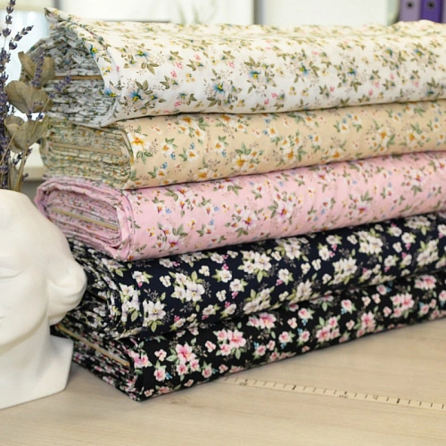 Штапель принт 23 цветочки на черном фоне