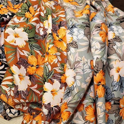 Штапель "Твил" "Лилии на серо-голубом фоне"