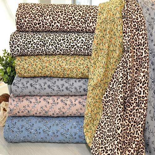 Штапель "Твил" Лео на бежевом фоне