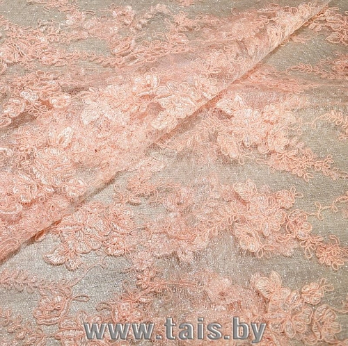 Вышивка на сетке (персиковый)