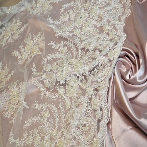 Вышивка на сетке с биссером 2 (молочный)