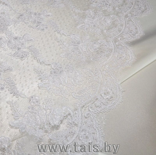 Вышивка на сетке (белый)