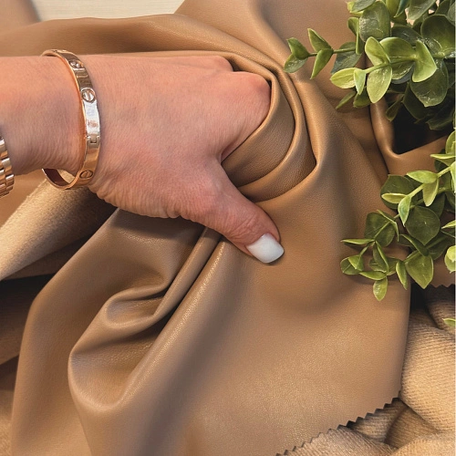 Экокожа на замшевой основе (бежевый)