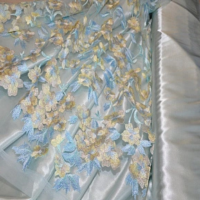 Вышивка на сетке (голубой+желтый)