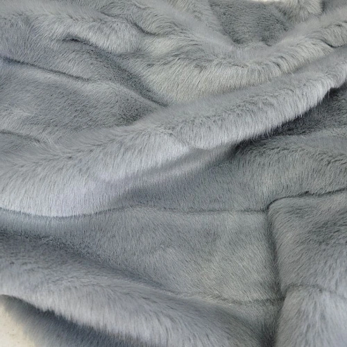 Гладкокрашенный "под норку с фасонной стрижкой" (серый)