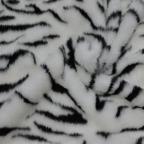 Гладкокрашенный "под норку" (черный + белый)