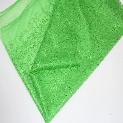 Пайетки на фатине (зеленый)