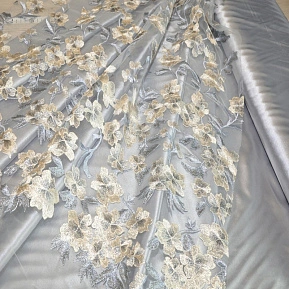 Вышивка на сетке (серебро+беж)