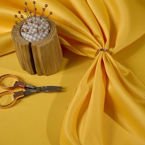 Атлас свадебный, желтый