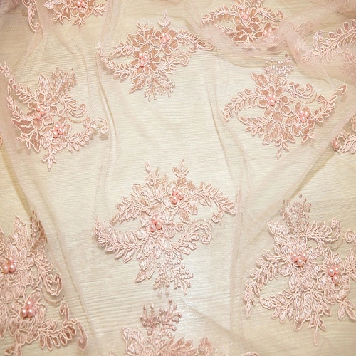 Вышивка на сетке с биссером (пудра)