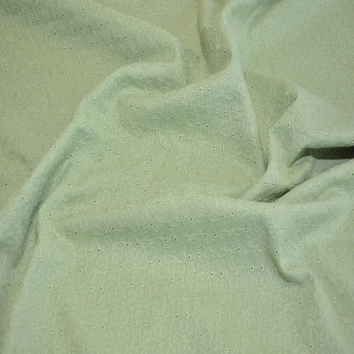 Батист вышитый "Цветочки" (фисташка)