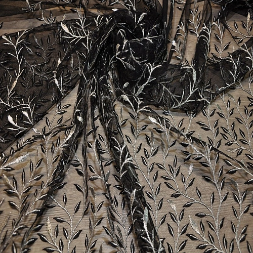 Вышивка на сетке (черный+серебро)