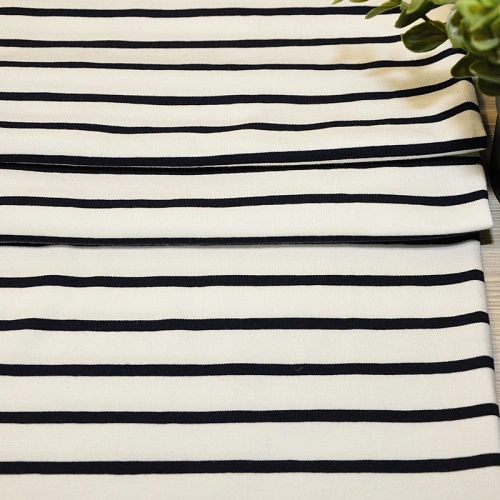 Кулирная гладь "Тельняшка" "2см-0,5см молочный +т.синий"