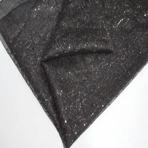 Пайетки на фатине (черный)