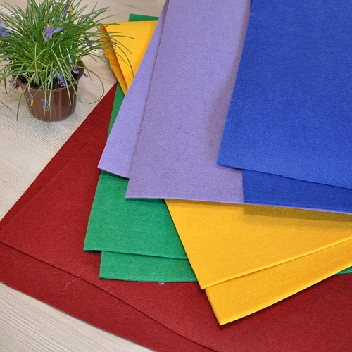 Фетр рулонный 3мм (красный)