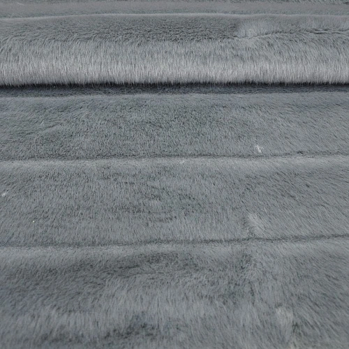 Гладкокрашенный "под норку с фасонной стрижкой" (серый)