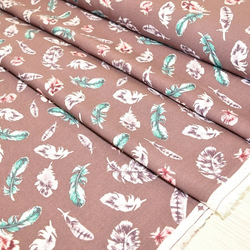 Штапель "Твил" "Перья на пыльно фиолетовом фоне"