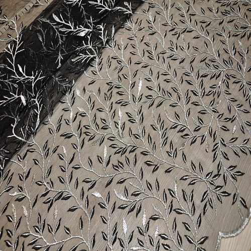 Вышивка на сетке (черный+серебро)