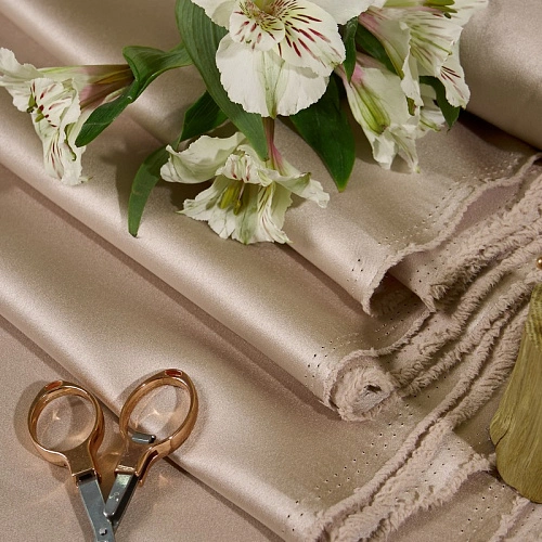 Атлас свадебный (платиновый беж)