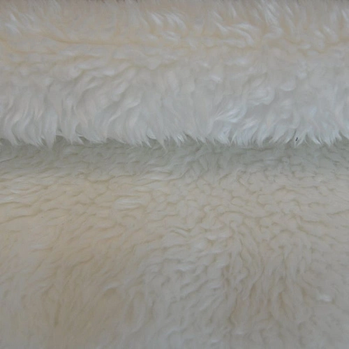 С отделкой под овчинку (белый)