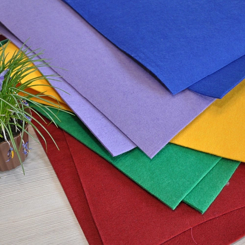 Фетр рулонный 3мм (сиреневый)