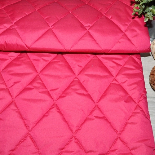 Плащевка стеганая "Ромбик" (яркий розовый)