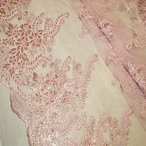 Вышивка на сетке с биссером (пудра)