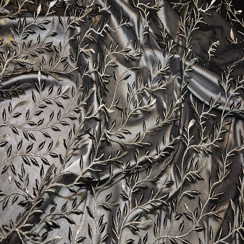 Вышивка на сетке (черный+серебро)