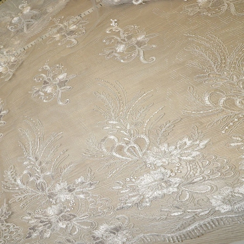 Вышивка на сетке  "Моника" (белый)