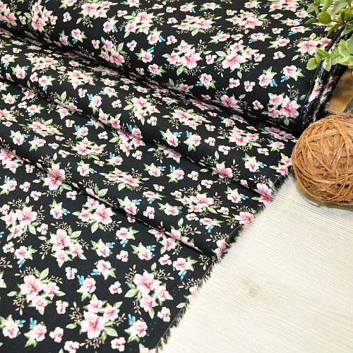 Штапель принт 23 цветочки на черном фоне