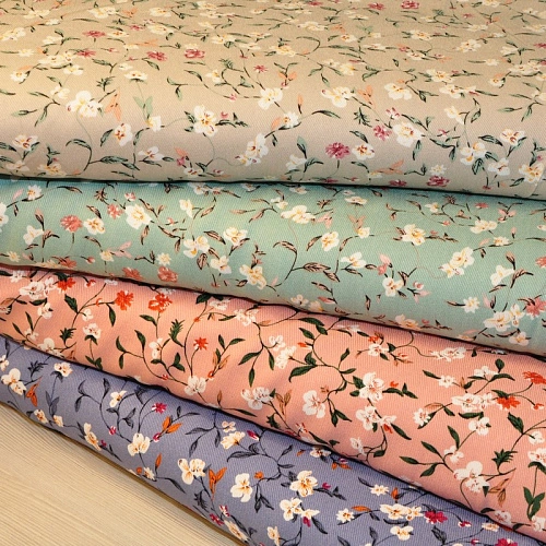 Штапель "Твил" " Цветочки на фиалковом  фоне