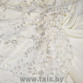 Вышивка на сетке (молочный)