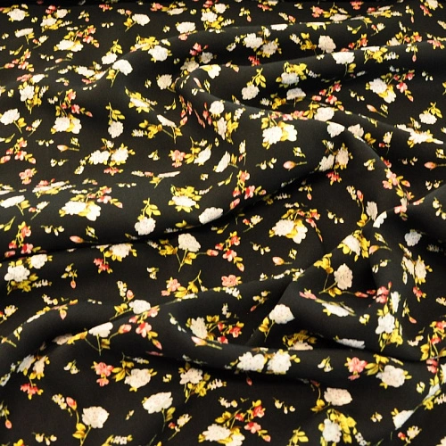 Штапель плотный "Цветочки на черном фоне"