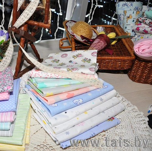 Ткань х/б плательная (звезды голубые)