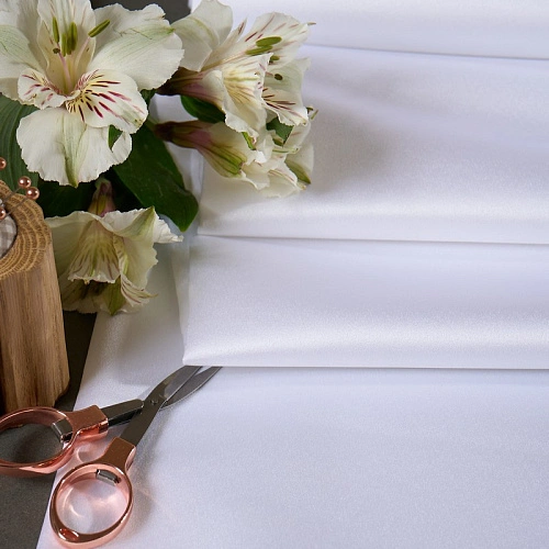 Атлас свадебный, белый