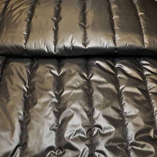 Плащевка стеганая Милан"полоска" утиплитель изософт 200(черный)