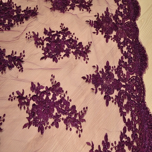 Вышивка на сетке (фиолетовый)