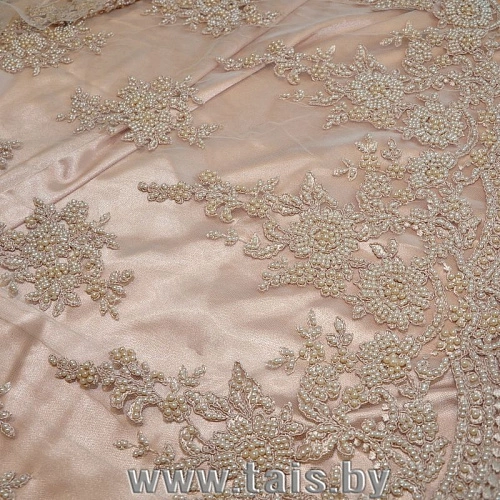 Вышивка на сетке с биссером (светло-бежевый)