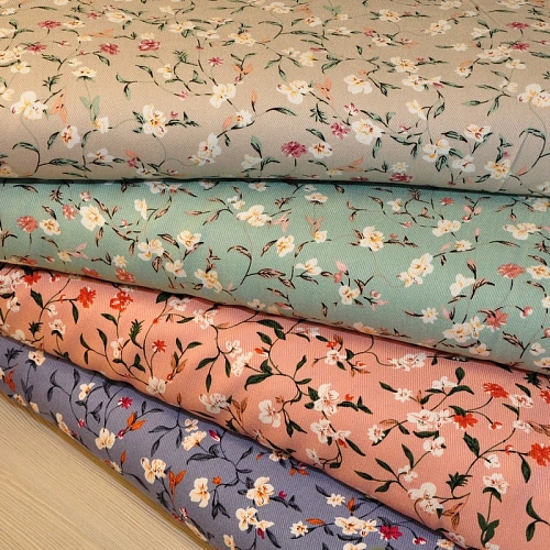 Штапель "Твил" " Цветочки на персиковом фоне