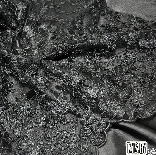 Вышивка на сетке (черный)