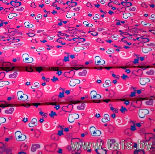 Кулирная гладь набивная "Сердечки фон фуксия"