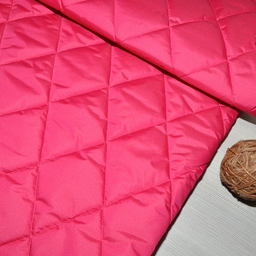 Плащевка стеганая "Ромбик" (яркий розовый)