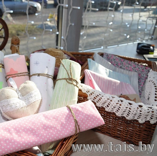 Ткань х/б для постельного белья "Горошек на голубом фоне"