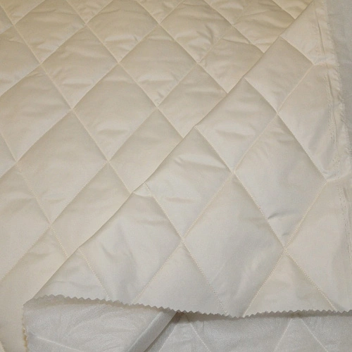 Плащевка стеганая "Ромбик" (сливочный)