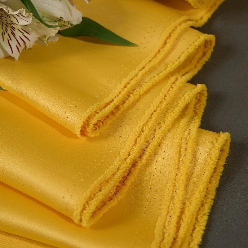 Атлас свадебный, желтый скидки на ткани в Минске оптом и в розницу | Трикотаж tais.by