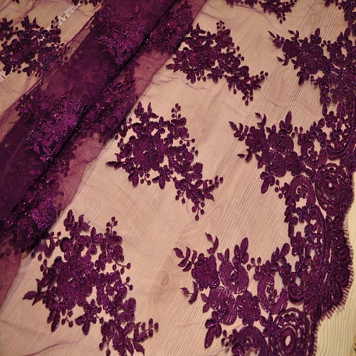 Вышивка на сетке (фиолетовый)