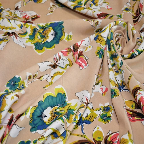 Штапель принт "Цветы на бежевом фоне"