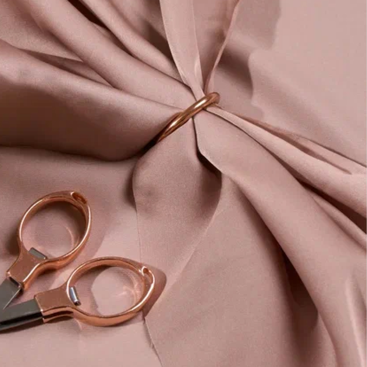 Шелк "Армани" (пыльно-розовый) скидки на ткани в Минске оптом и в розницу | Трикотаж tais.by